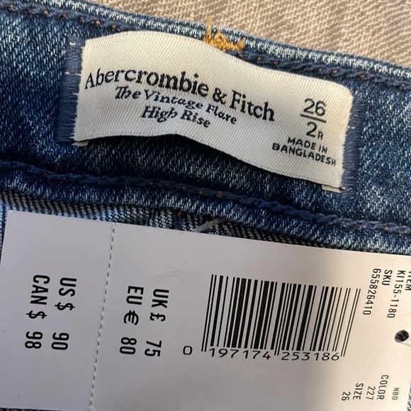 NWT Abercrombie & Fitch the vintage flare high rise jeans size 26/2. - Picture 6 of 8
